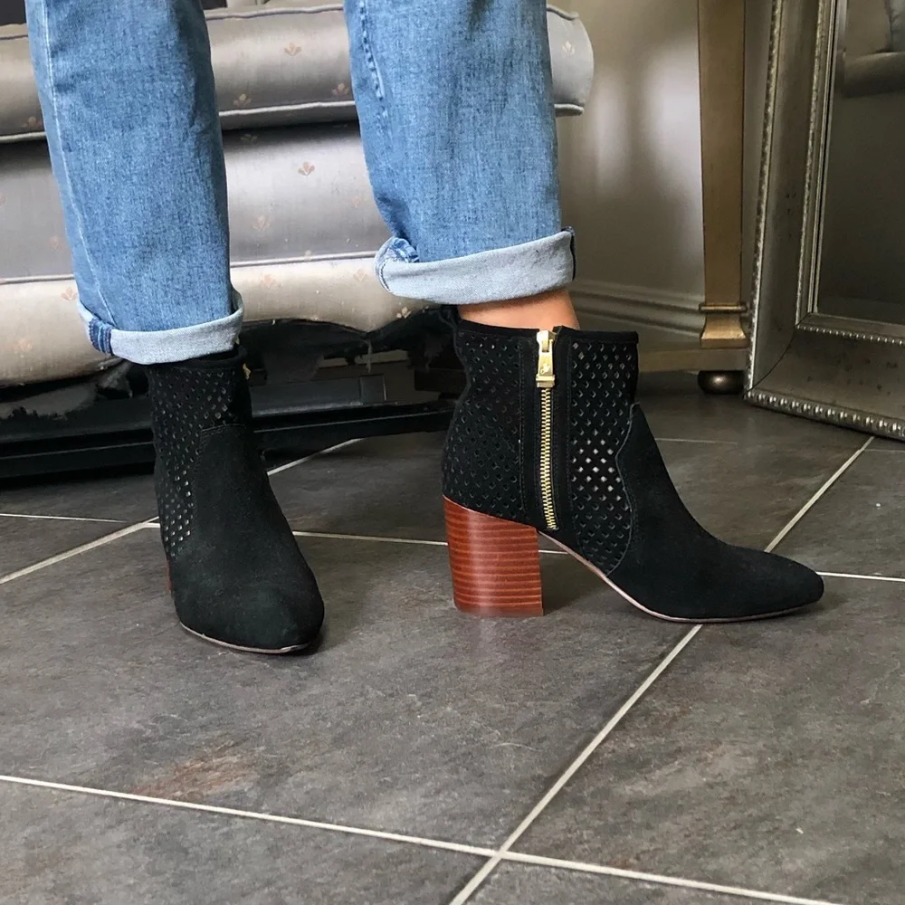 Report Signature Black Heeled Booties